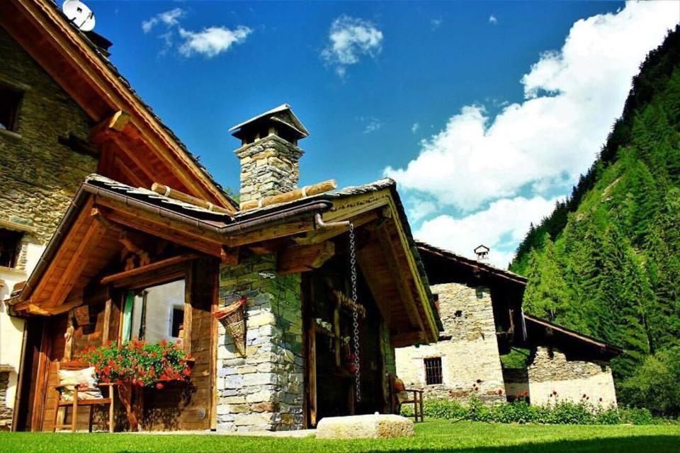 B&B Lo Djoua De Toueno Arvier Ngoại thất bức ảnh